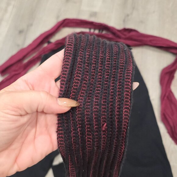 Pirate Fashions Black Boucanier Breeches With Red Sash Button Fly & socks Large - Picture 7 of 8